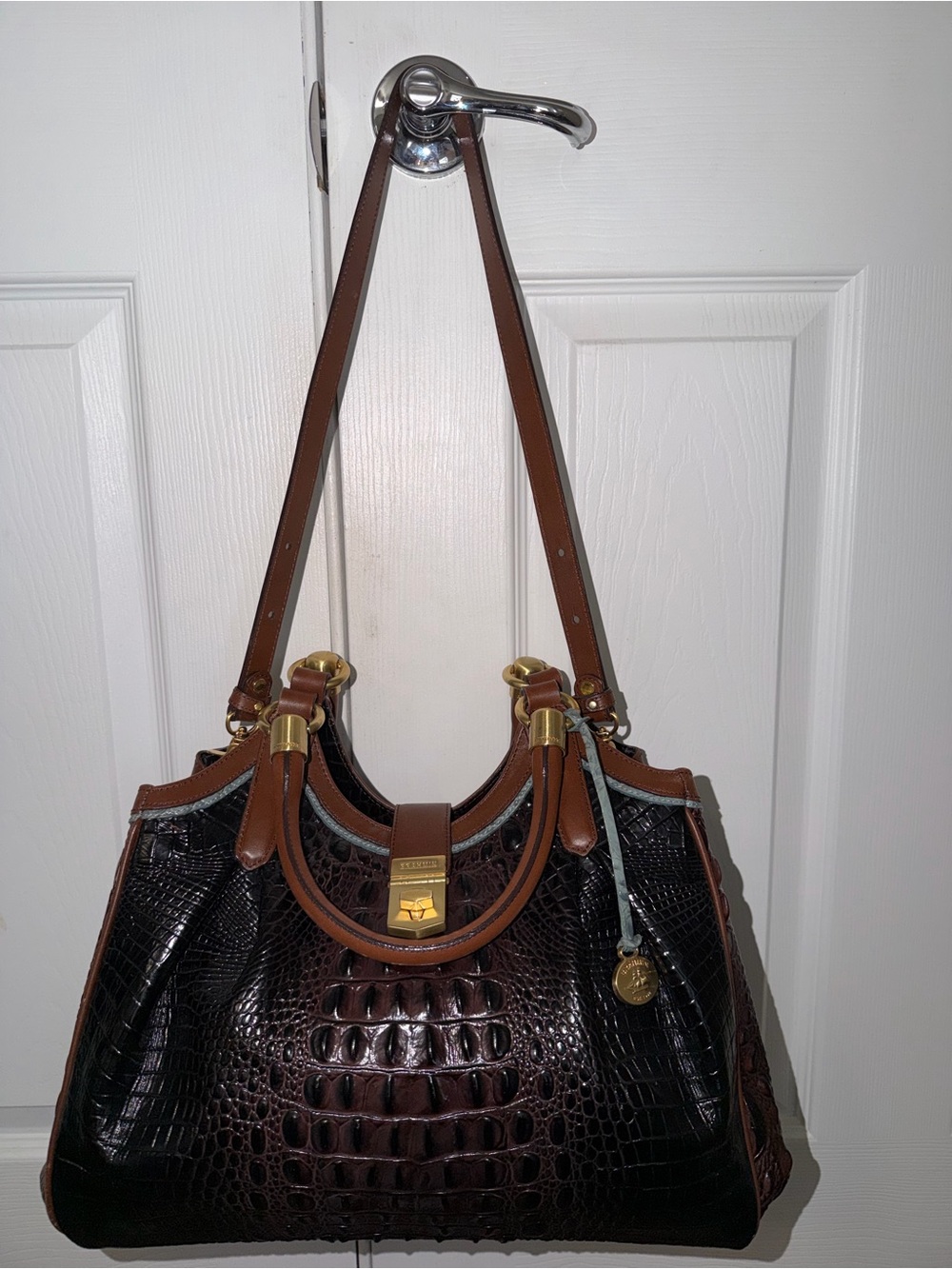 Brahmin Elisa Melbourne Croc
Embossed Leather Footed Satchel
Shoulder Strap